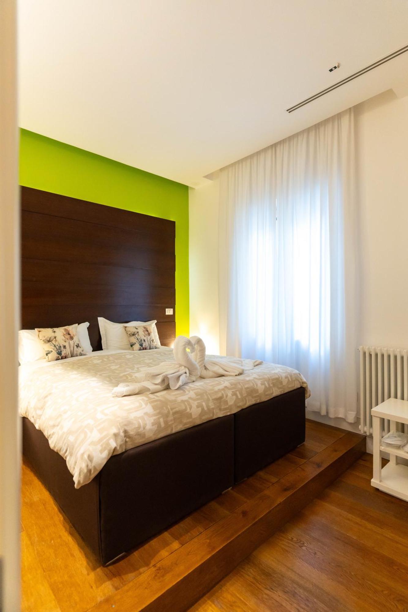 Ihh Suites Rome Extérieur photo